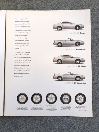2000 Ford Mustang Brochure - Image 3
