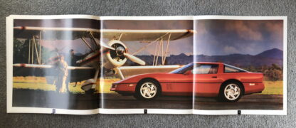 1990 Chevrolet Corvette Brochure - Image 10