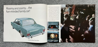 1967 Ford Cortina and Anglia Brochure - Image 3
