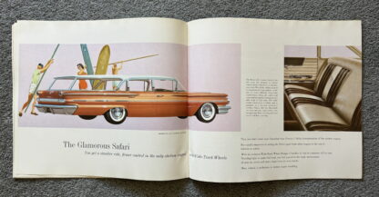 1960 Pontiac Premium Range Brochure Bonneville, Star Chief, Catalina, Ventura - Image 11