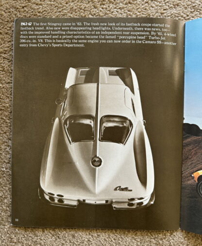 1971 Chevrolet Corvette Brochure - Image 9