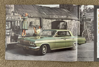1962 Chevrolet Range Brochure Impala, Monza, Corvair - Image 3