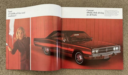 1967 Dodge Coronet, 440, 500, Deluxe, R/T,  Brochure - Image 2