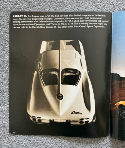 1970 Chevrolet Corvette Brochure - Image 12