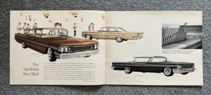 1960 Pontiac Range Brochure Bonneville, Star Chief, Catalina, Ventura - Image 2