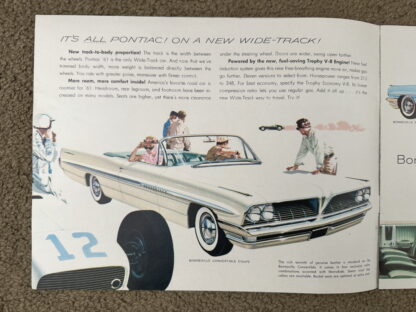 1961 Pontiac Range Brochure Bonneville, Star Chief, Catalina, Ventura - Image 2