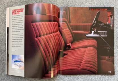 1993 Chevrolet Trucks Pickup Brochure C/K, S10, Silverado, Cheyenne - Image 4