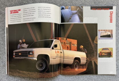 1993 Chevrolet Trucks Pickup Brochure C/K, S10, Silverado, Cheyenne - Image 6