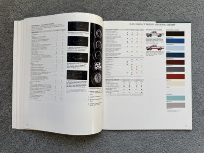 1991 Chevrolet Trucks Pickup Brochure C/K, S10, R/V, Silverado, Cheyenne - Image 8