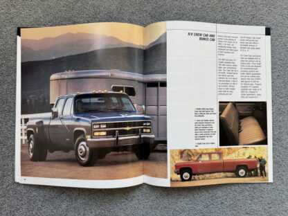 1990 Chevrolet Trucks Pickup Brochure C/K Silverado, Cheyenne, Scottsdale - Image 15