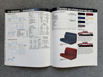 1990 Chevrolet Trucks Pickup Brochure C/K Silverado, Cheyenne, Scottsdale - Image 17