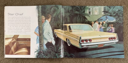 1961 Pontiac Range Brochure Bonneville, Star Chief, Catalina, Ventura - Image 5