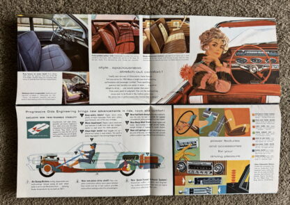 1961 Oldsmobile Range Brochure Classic 98, Super 88, Dynamic 88, F85 De Luxe - Image 3