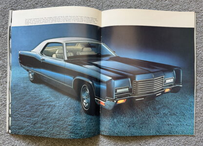 1971 Lincoln Continental Brochure - Image 6