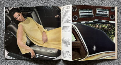 1968 Lincoln Continental Brochure - Image 7