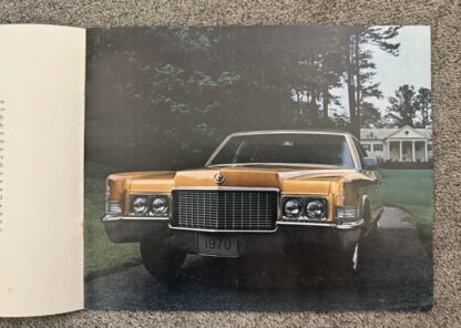 1970 Cadillac Range Brochure Fleetwood, Eldorado, Calais, DeVille - Image 3