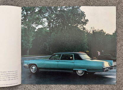 1970 Cadillac Range Brochure Fleetwood, Eldorado, Calais, DeVille - Image 5