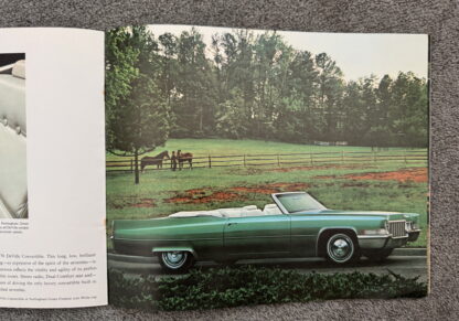 1970 Cadillac Range Brochure Fleetwood, Eldorado, Calais, DeVille - Image 11